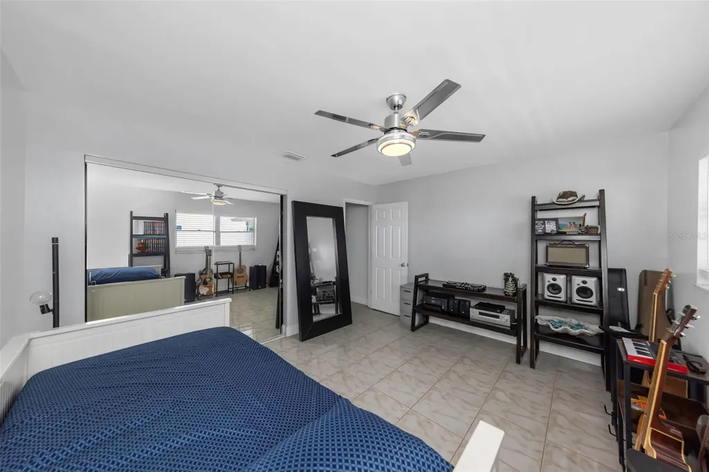 1819 Shore Drive S South Pasadena FL 33707