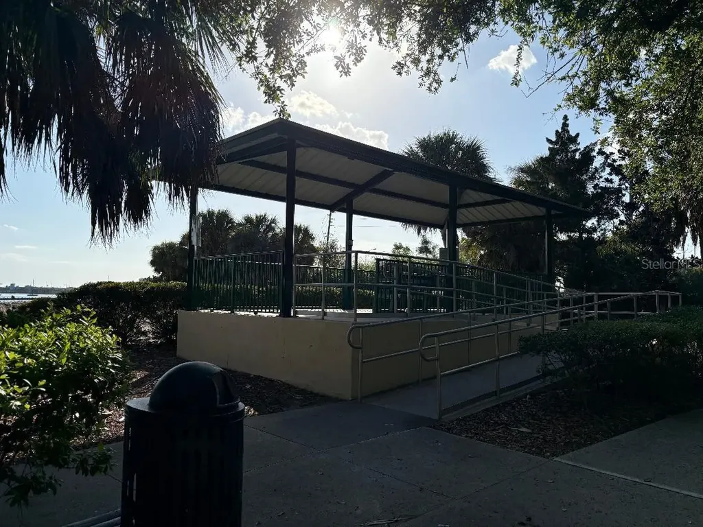 1819 Shore Drive S South Pasadena FL 33707
