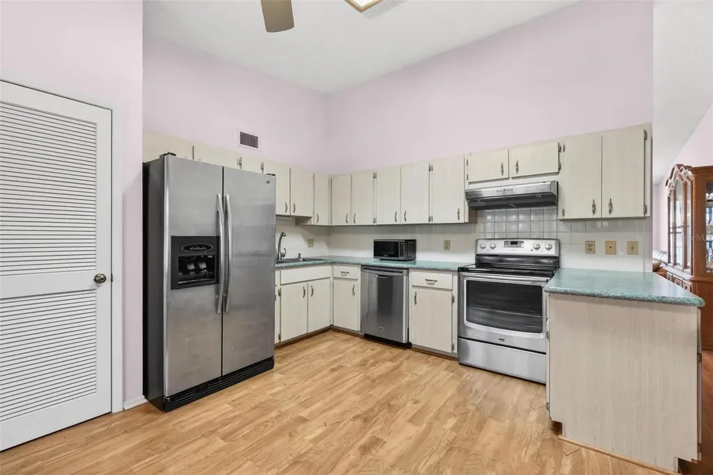 2220 Swedish Drive Clearwater FL 33763