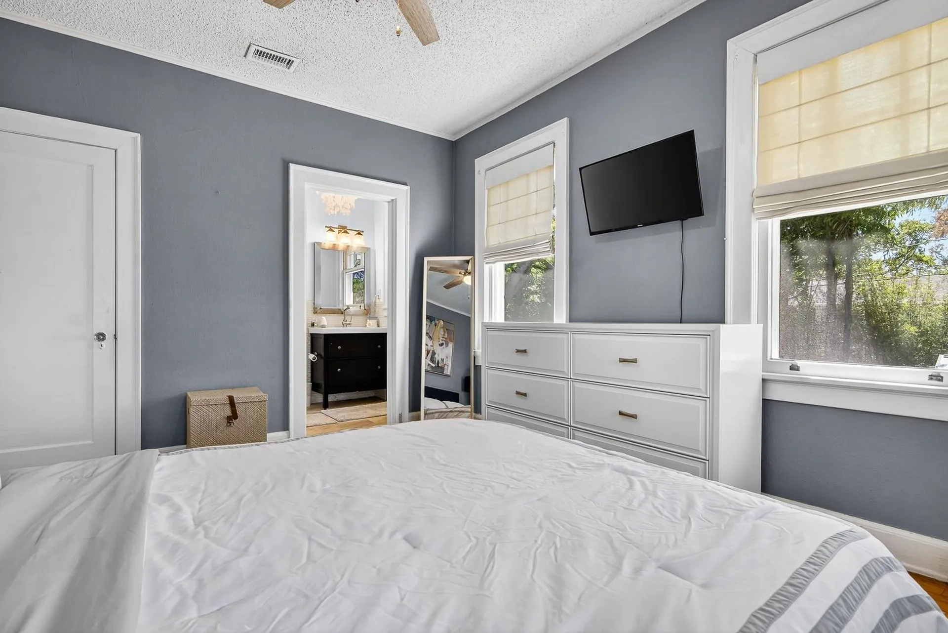 2303 S Ardson Place Tampa FL 33629