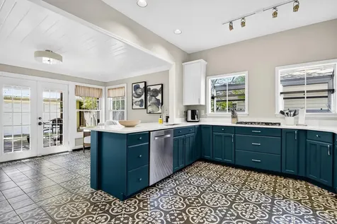 2303 S Ardson Place Tampa FL 33629