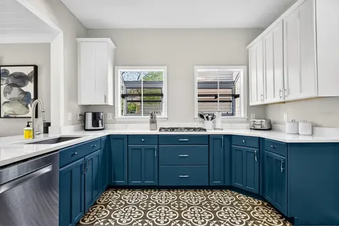 2303 S Ardson Place Tampa FL 33629