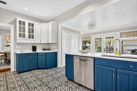 2303 S Ardson Place Tampa FL 33629