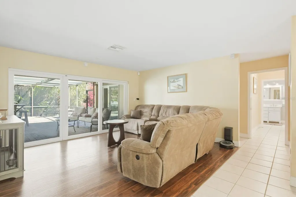 1680 Cinnamon Lane Dunedin FL 34698