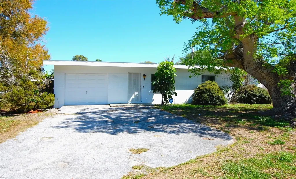 1201 S Betty Lane Clearwater FL 33756