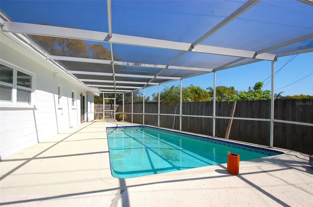 1201 S Betty Lane Clearwater FL 33756