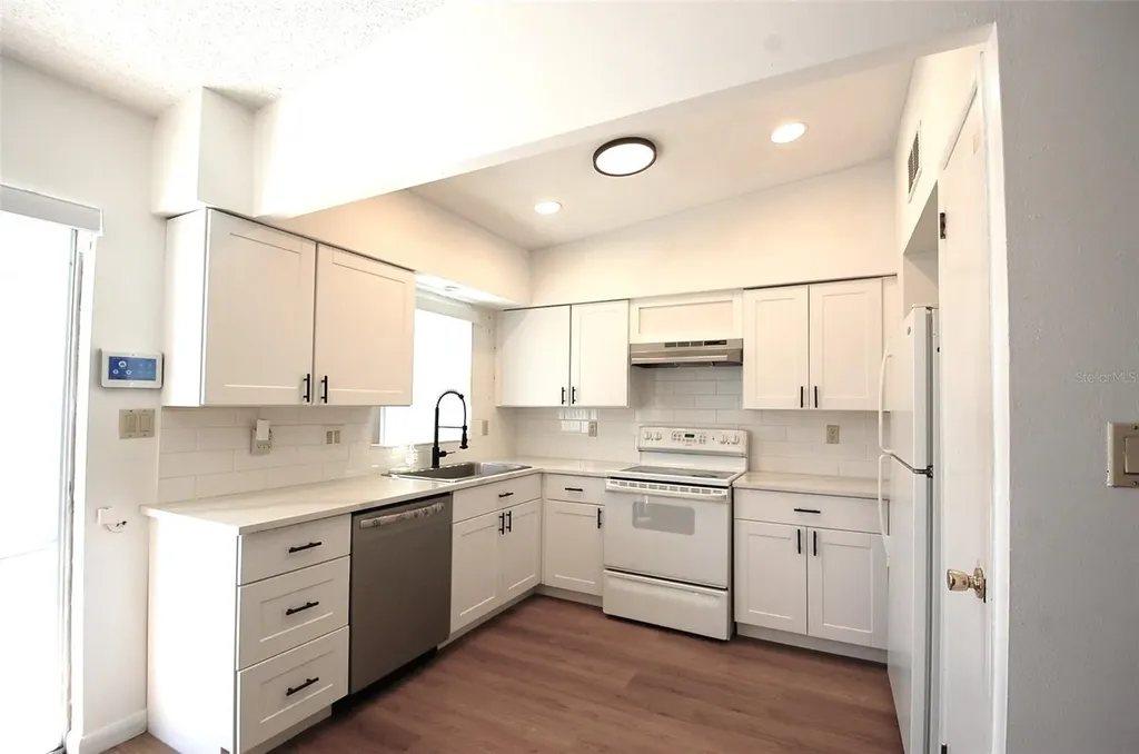 1201 S Betty Lane Clearwater FL 33756