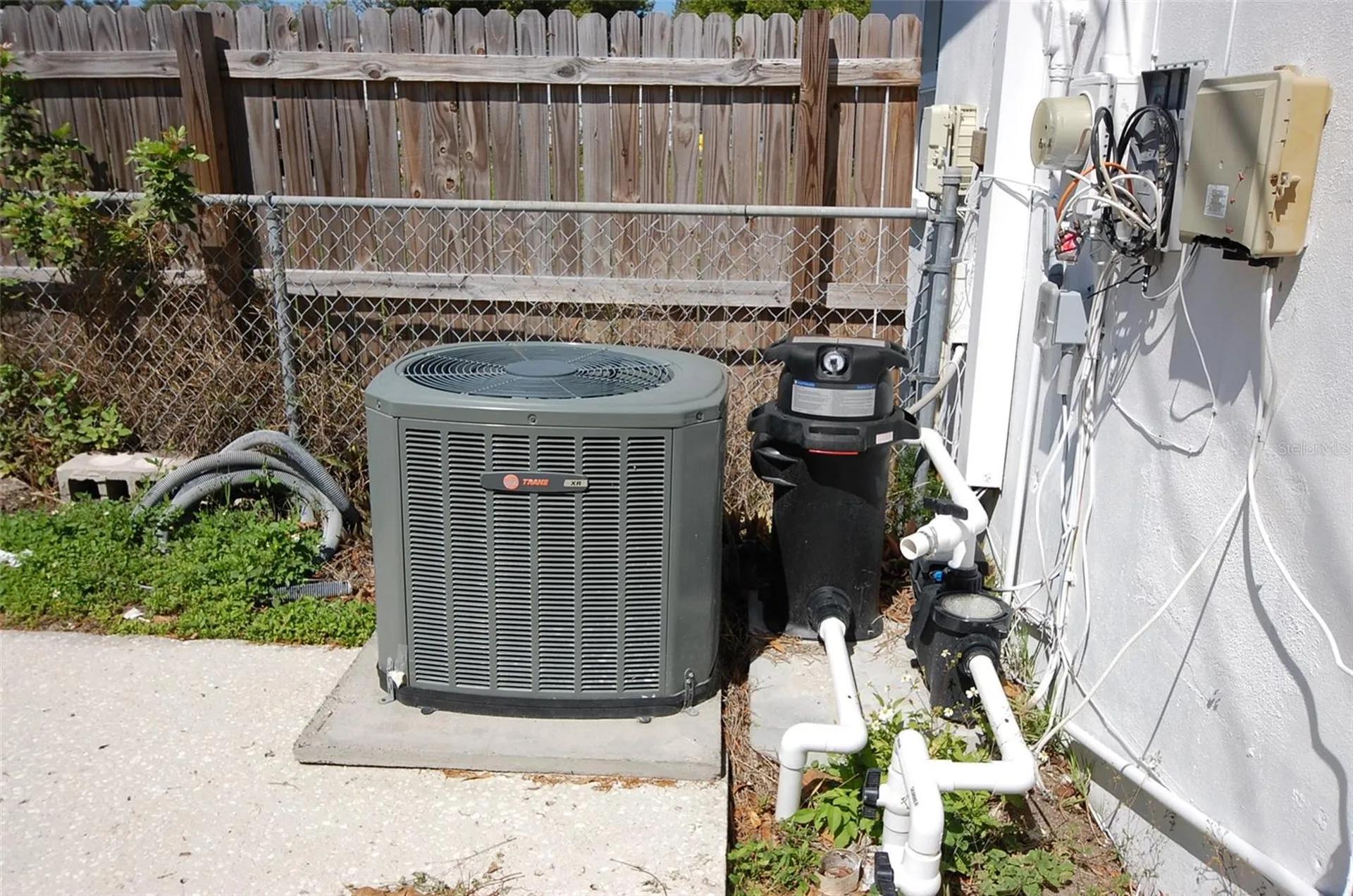 1201 S Betty Lane Clearwater FL 33756