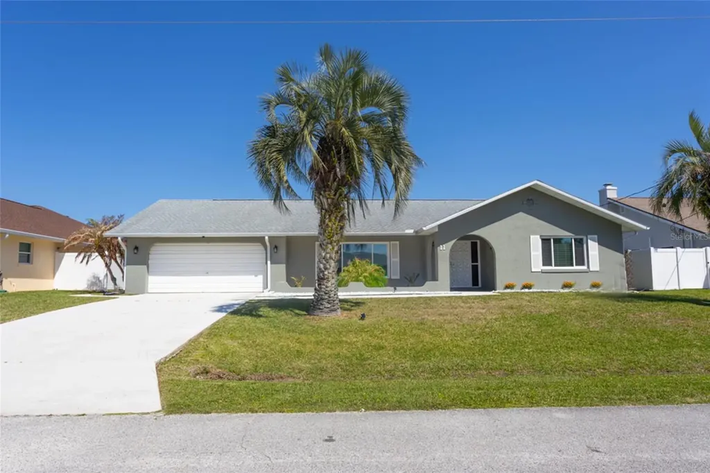 11 Clearview Court S Palm Coast FL 32137