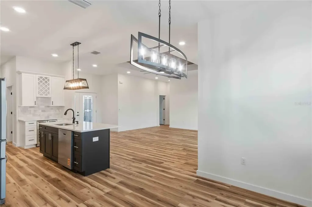 25407 Rupert Punta Gorda FL 33983