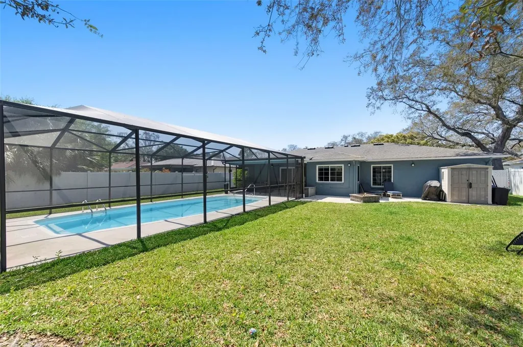 9667 123rd Way Seminole FL 33772