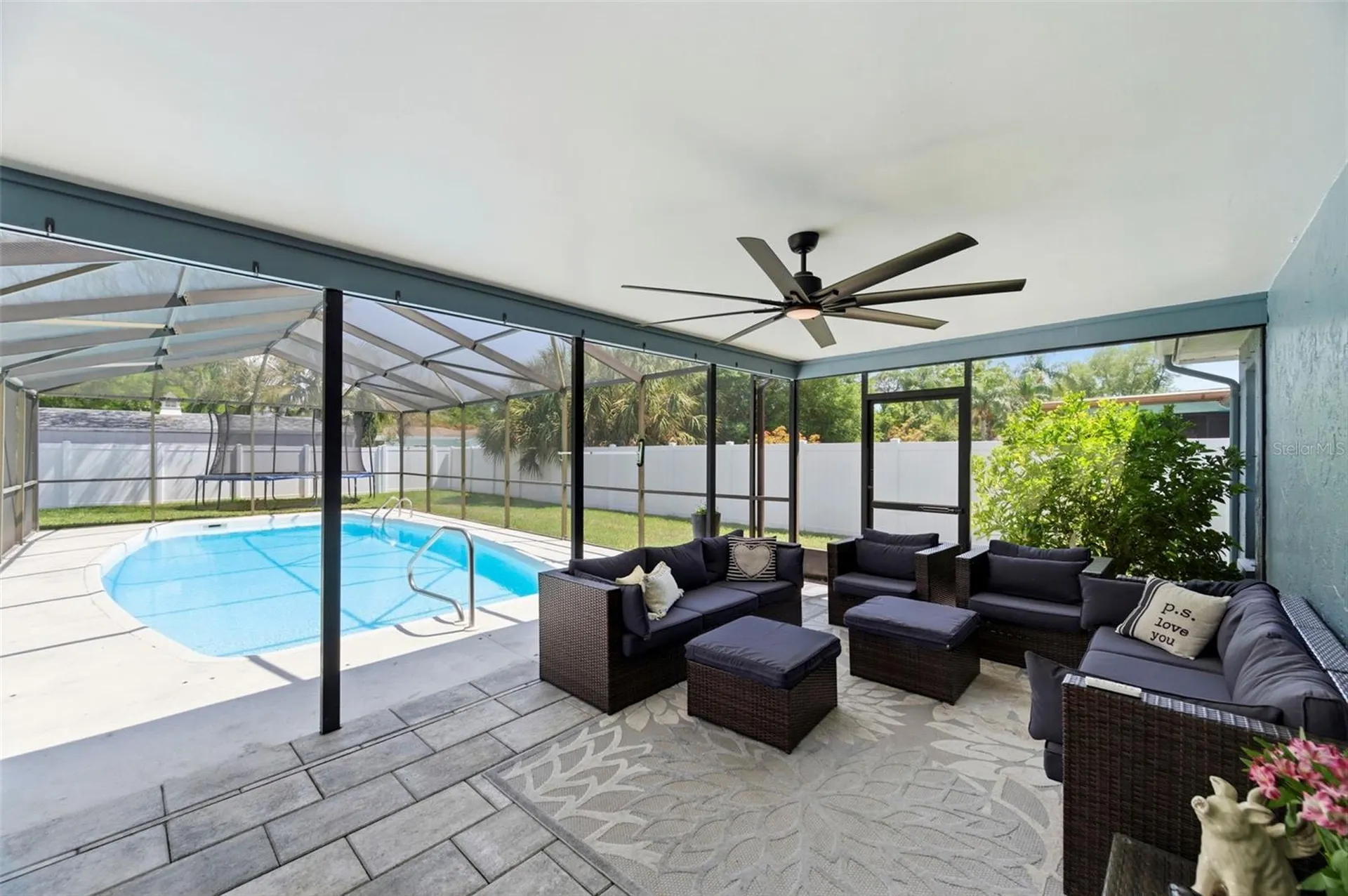 9667 123rd Way Seminole FL 33772