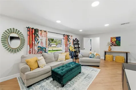 9667 123rd Way Seminole FL 33772