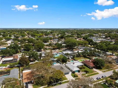 9667 123rd Way Seminole FL 33772