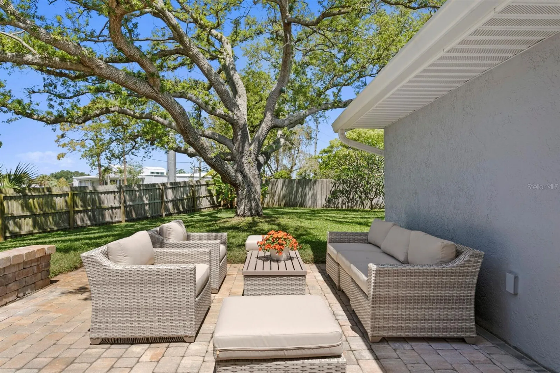 8645 Pinetree Drive W Seminole FL 33772