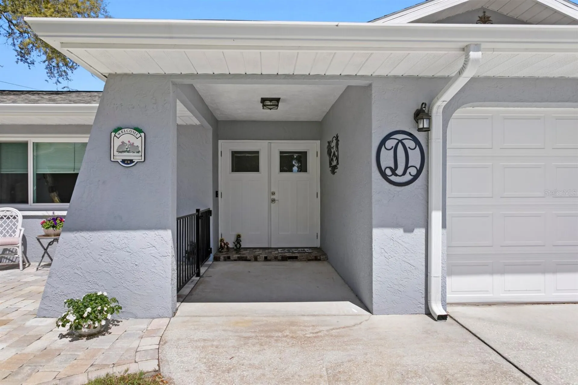 8645 Pinetree Drive W Seminole FL 33772