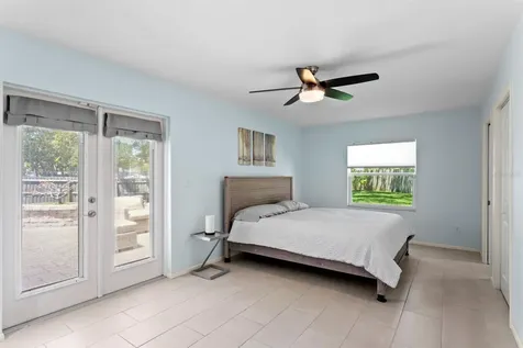 8645 Pinetree Drive W Seminole FL 33772