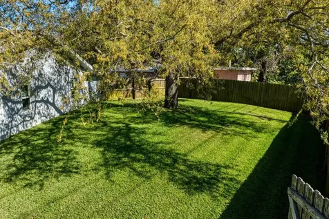 8645 Pinetree Drive W Seminole FL 33772
