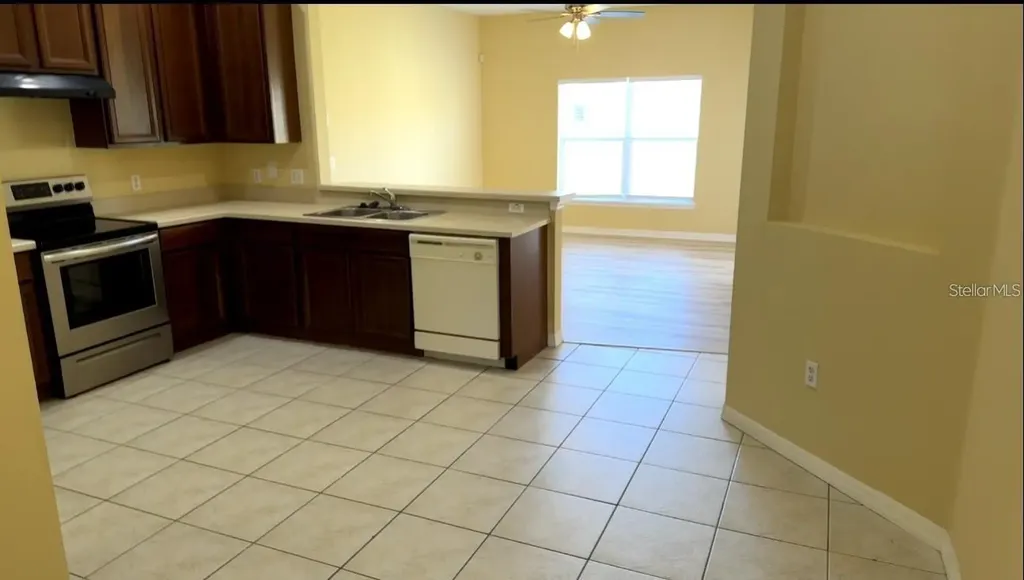 1008 Hacienda Circle Kissimmee FL 34741