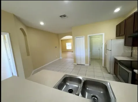 1008 Hacienda Circle Kissimmee FL 34741