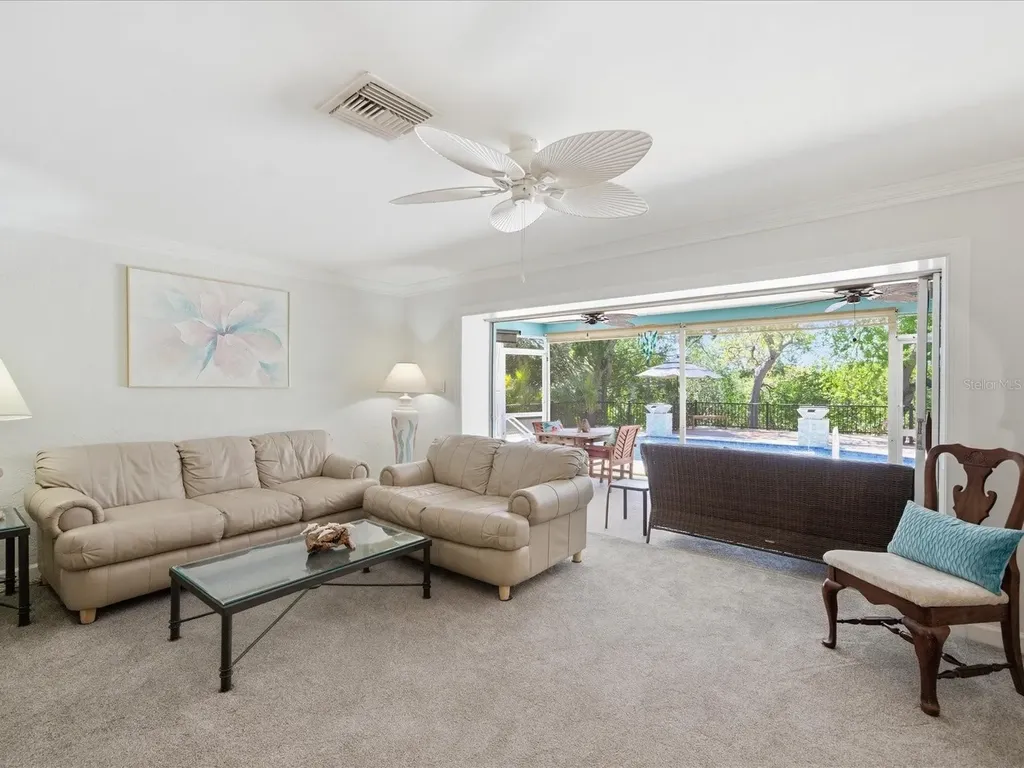 1316 Kennywood Drive Largo FL 33770