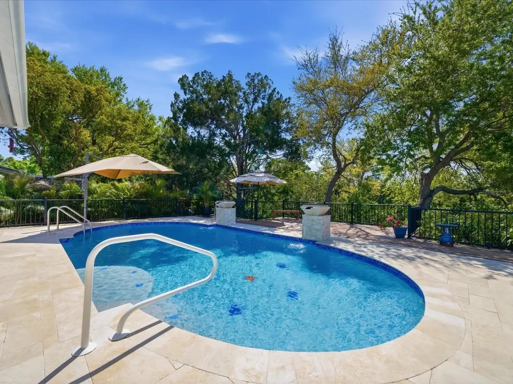 1316 Kennywood Drive Largo FL 33770