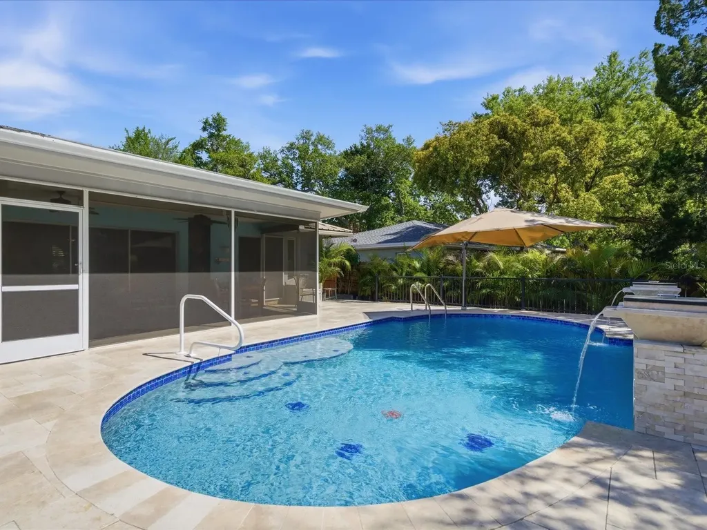 1316 Kennywood Drive Largo FL 33770