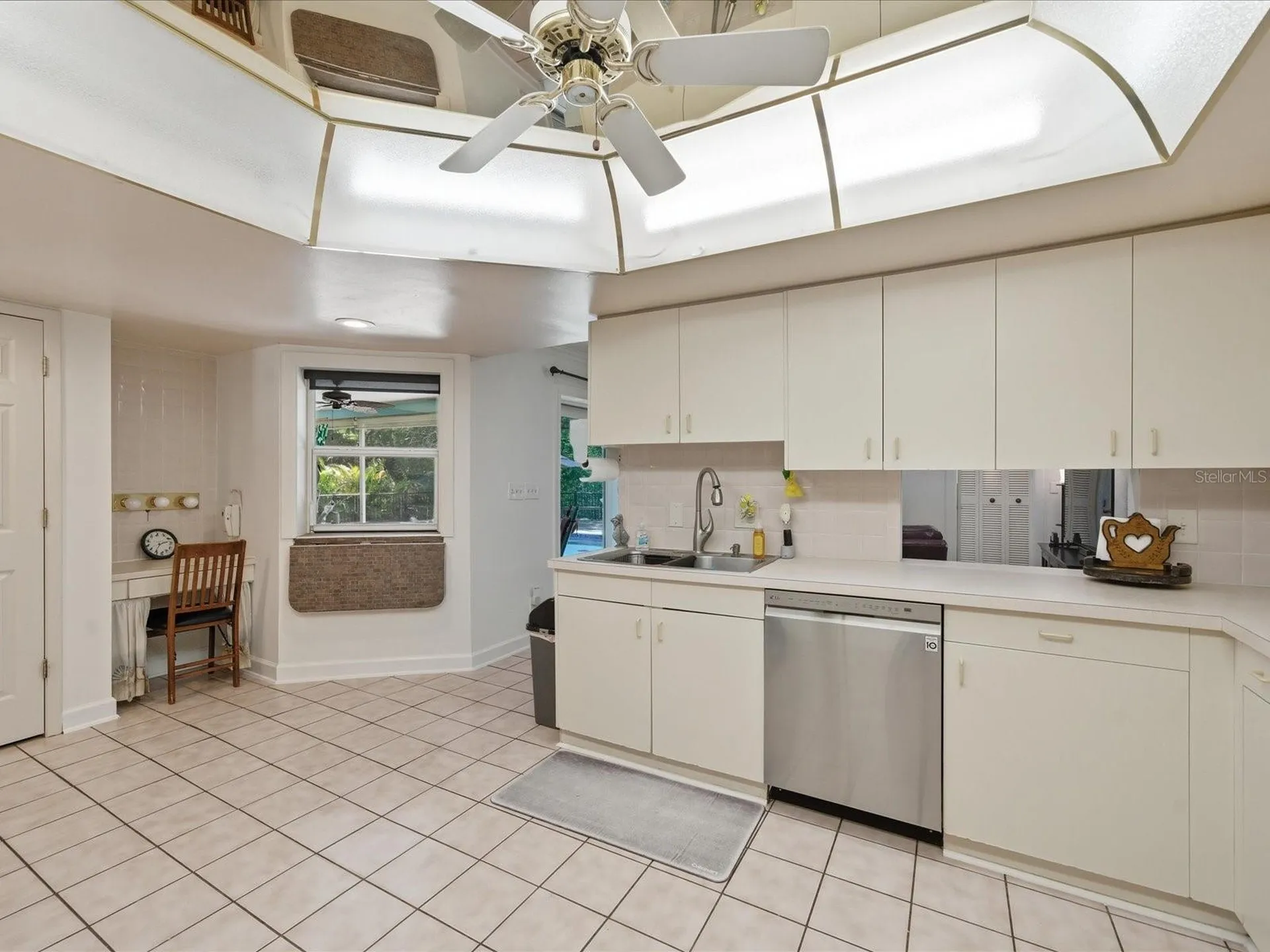 1316 Kennywood Drive Largo FL 33770