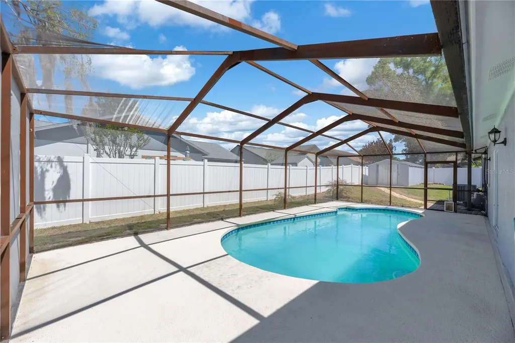 2805 Tammarron Lane Brandon FL 33511