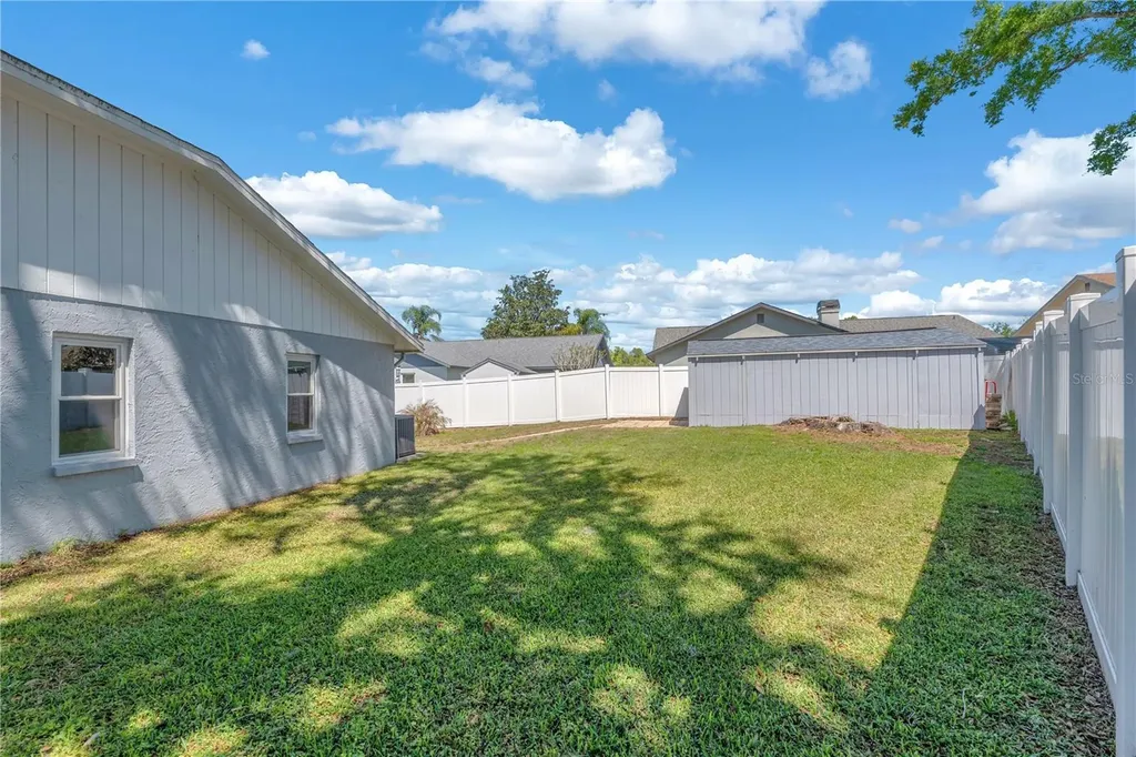 2805 Tammarron Lane Brandon FL 33511