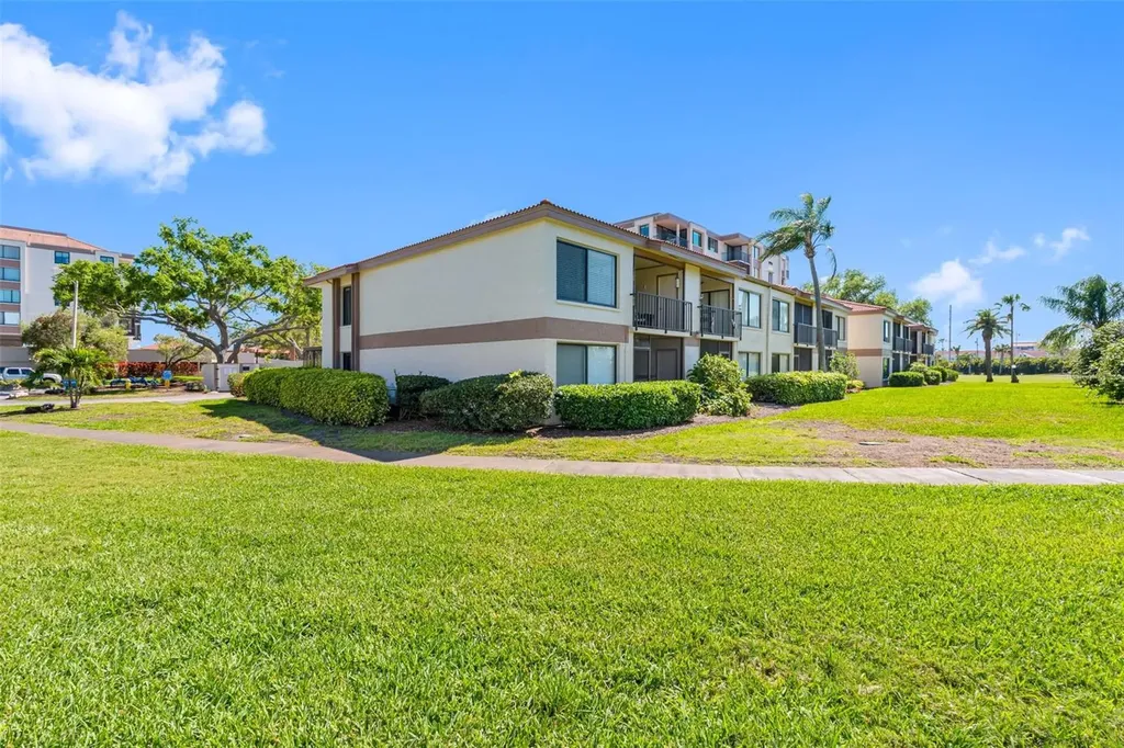 6269 Palma Del Mar Boulevard S St Petersburg FL 33715