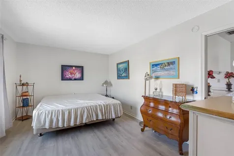 6269 Palma Del Mar Boulevard S St Petersburg FL 33715
