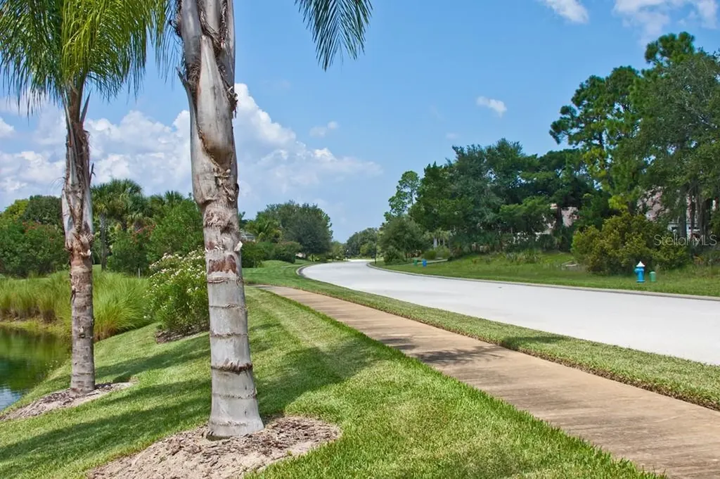 36 Old Oak Drive S Palm Coast FL 32137