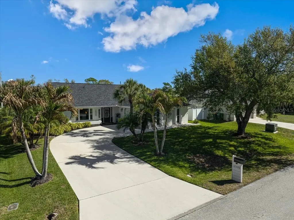 18380 Robinson Avenue Port Charlotte FL 33948