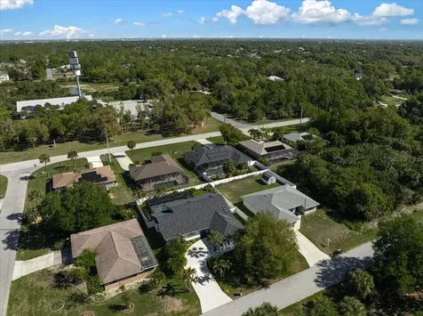 18380 Robinson Avenue Port Charlotte FL 33948