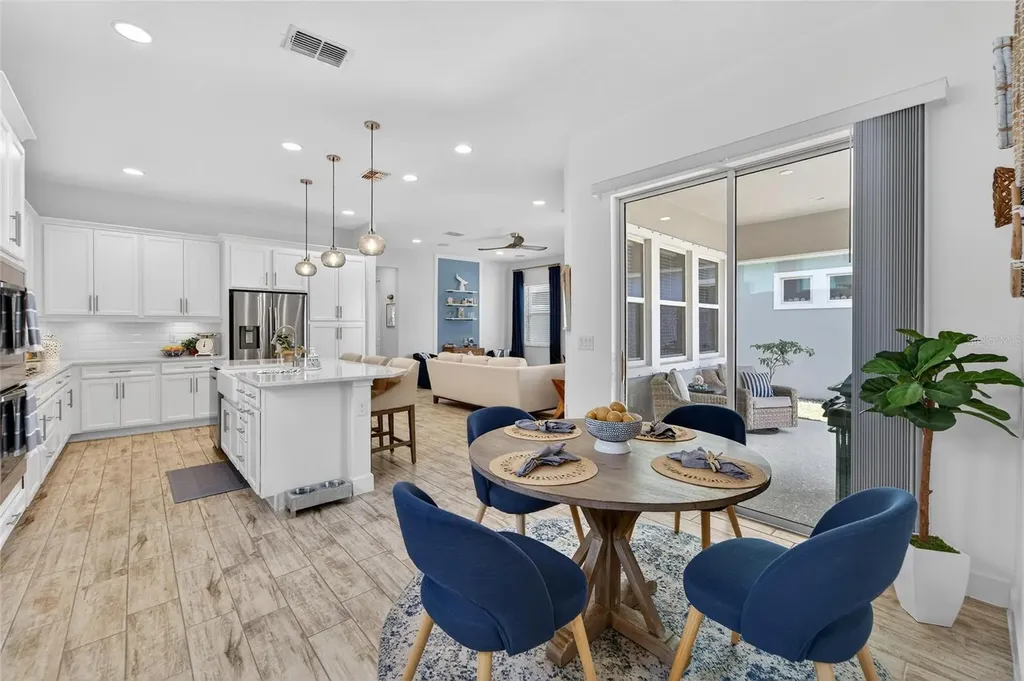 813 Winterside Drive Apollo Beach FL 33572