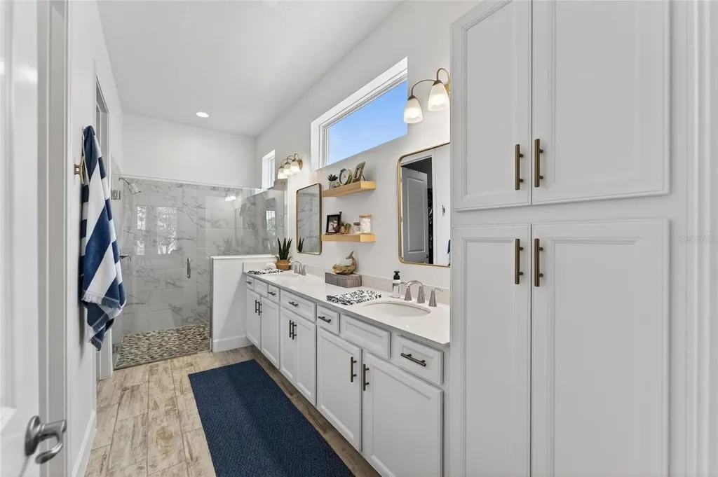 813 Winterside Drive Apollo Beach FL 33572
