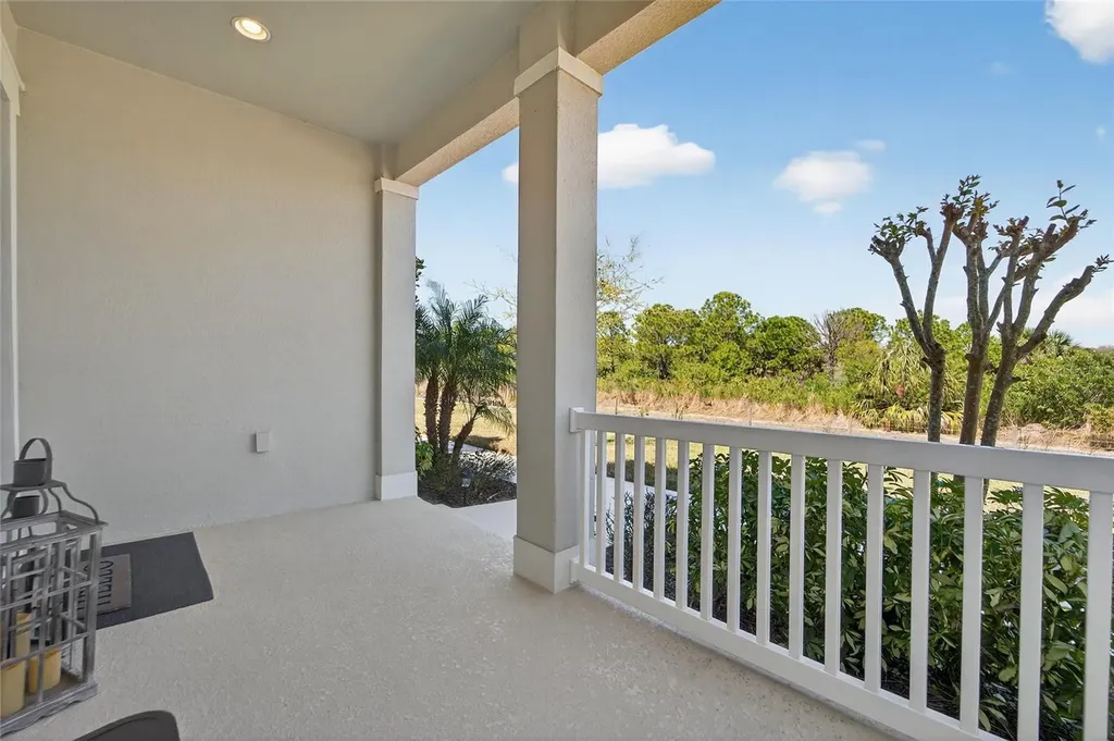 813 Winterside Drive Apollo Beach FL 33572