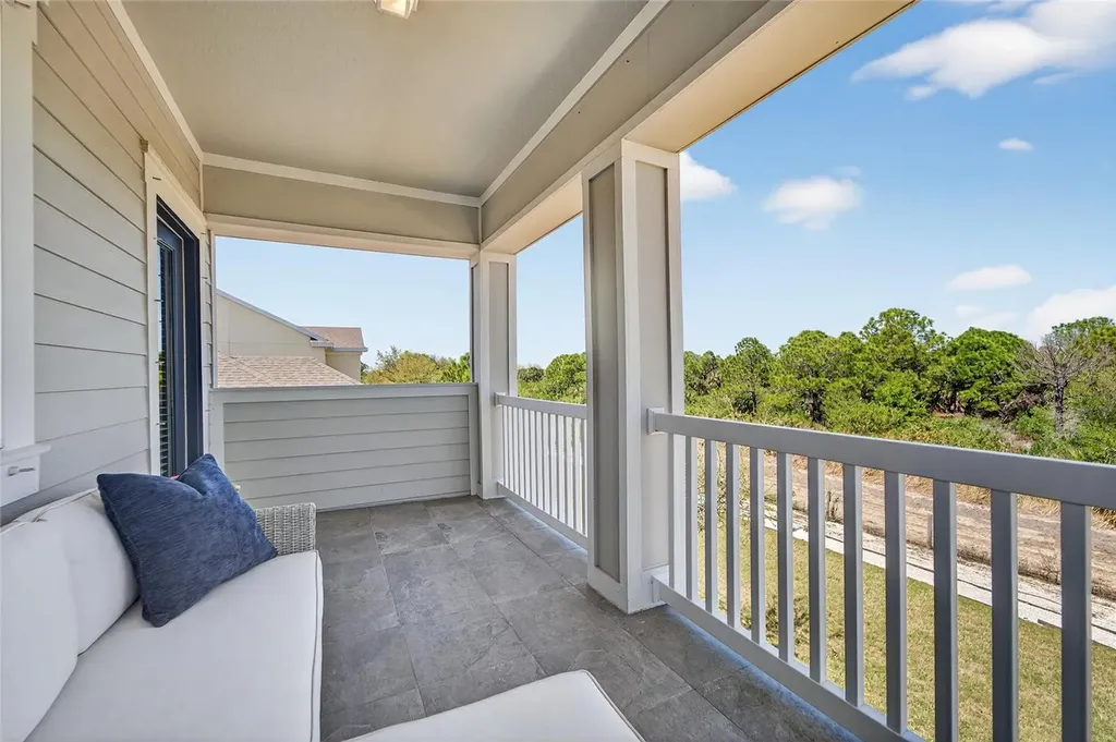 813 Winterside Drive Apollo Beach FL 33572