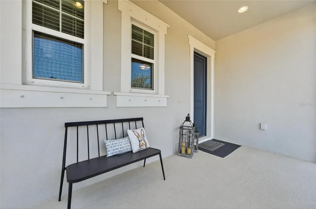 813 Winterside Drive Apollo Beach FL 33572