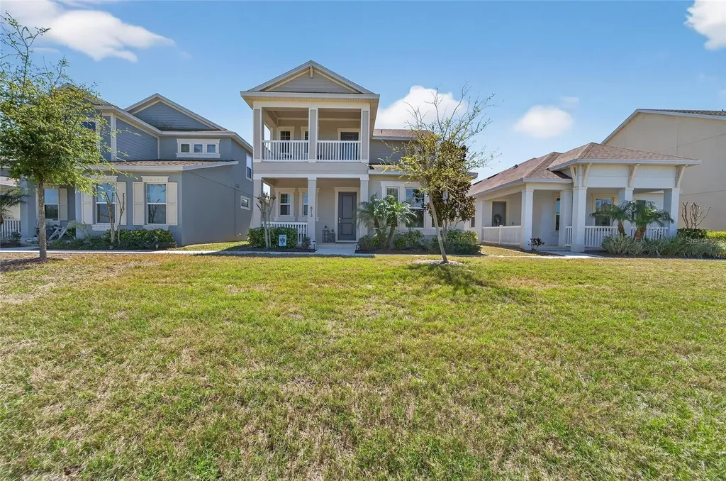 813 Winterside Drive Apollo Beach FL 33572