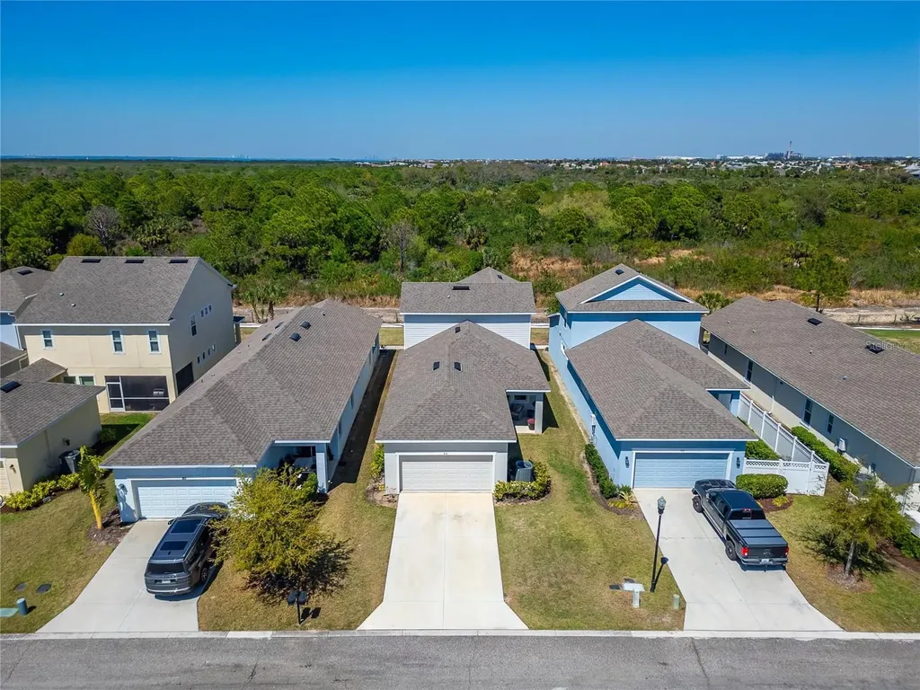 813 Winterside Drive Apollo Beach FL 33572