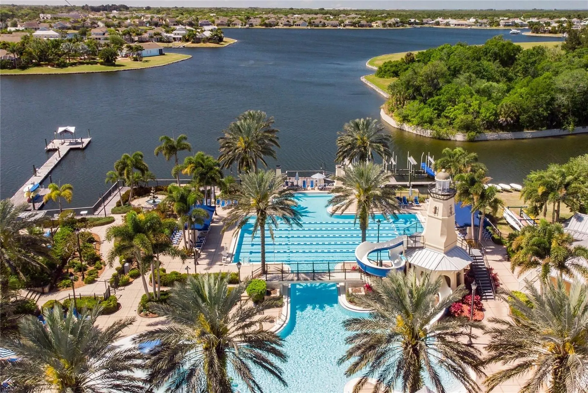 813 Winterside Drive Apollo Beach FL 33572