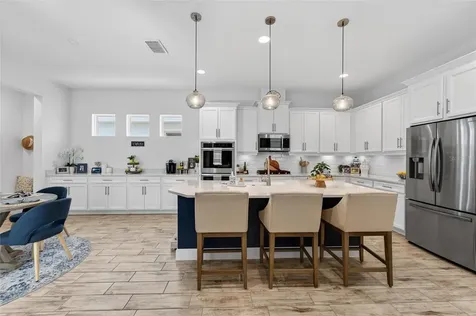 813 Winterside Drive Apollo Beach FL 33572