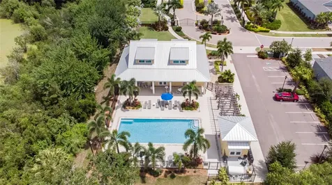 813 Winterside Drive Apollo Beach FL 33572