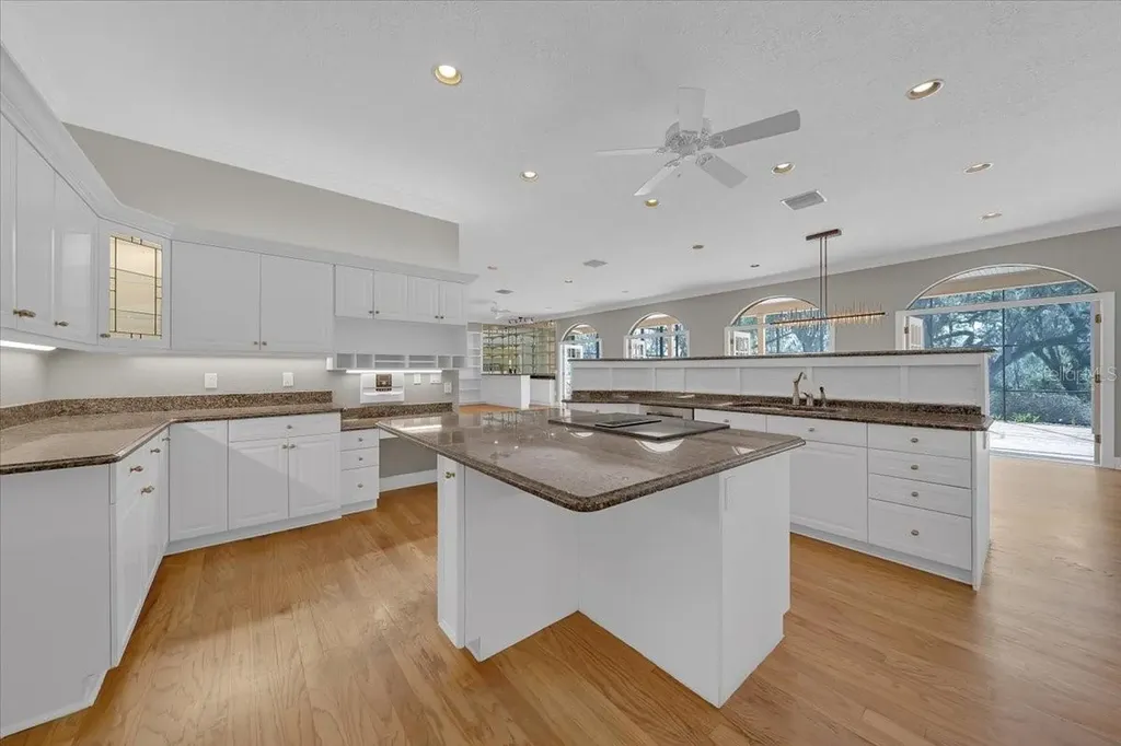 1141 Myrtle Road Valrico FL 33596