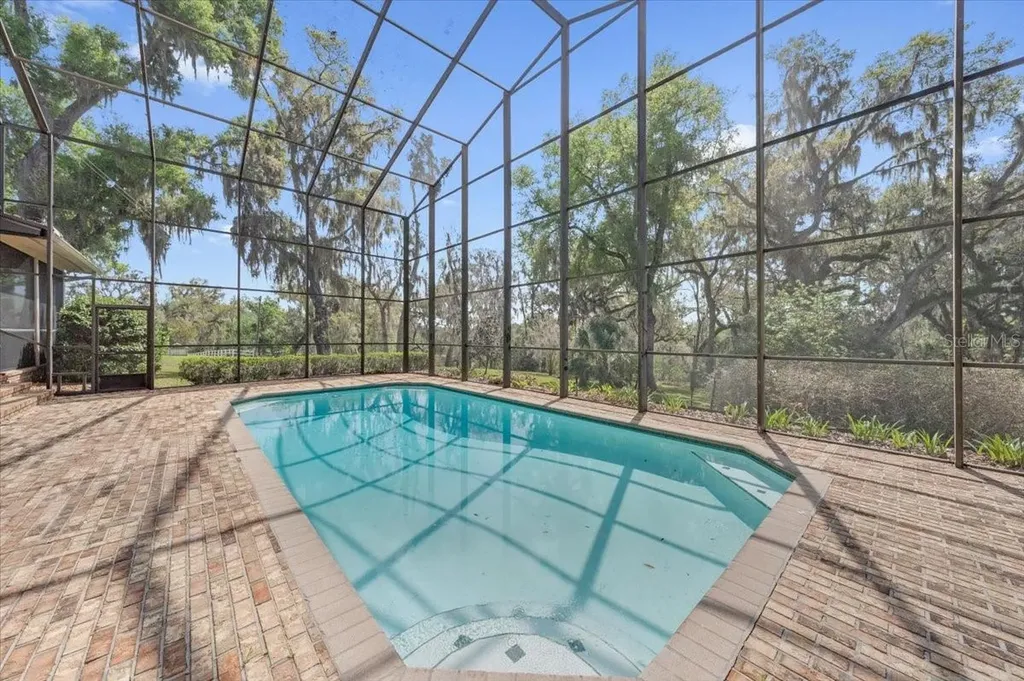 1141 Myrtle Road Valrico FL 33596