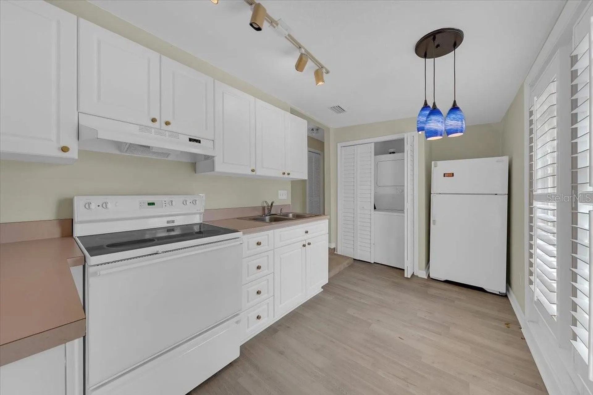 1141 Myrtle Road Valrico FL 33596