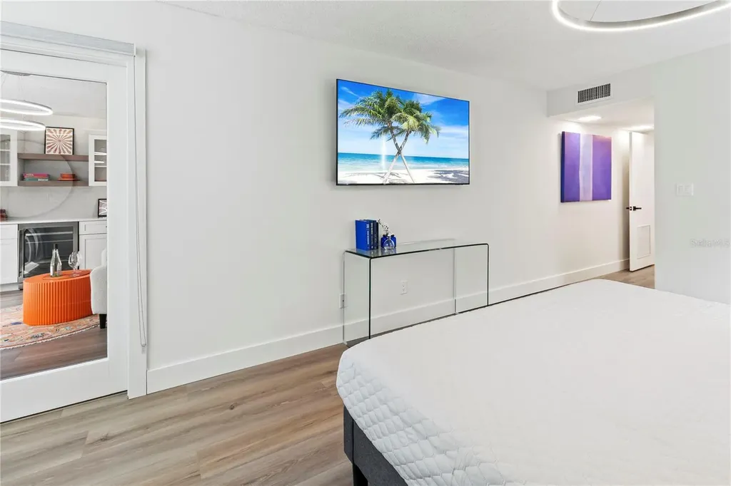 806 Bayport Way Longboat Key FL 34228