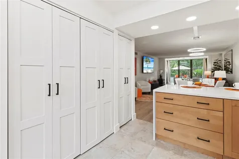 806 Bayport Way Longboat Key FL 34228